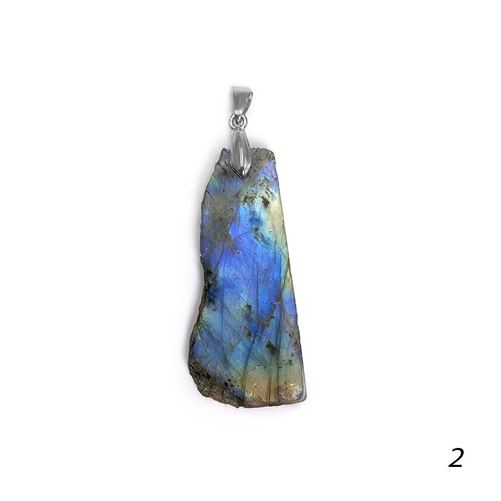 Pendentif Labradorite Bleue ou Spectrolite semi-polie