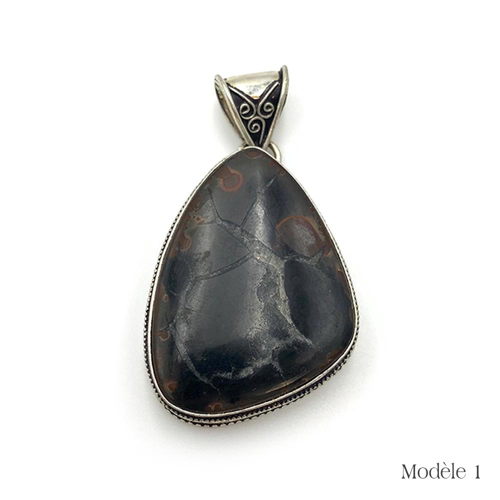Pendentif Septaria Intemporel – Force et Résilience