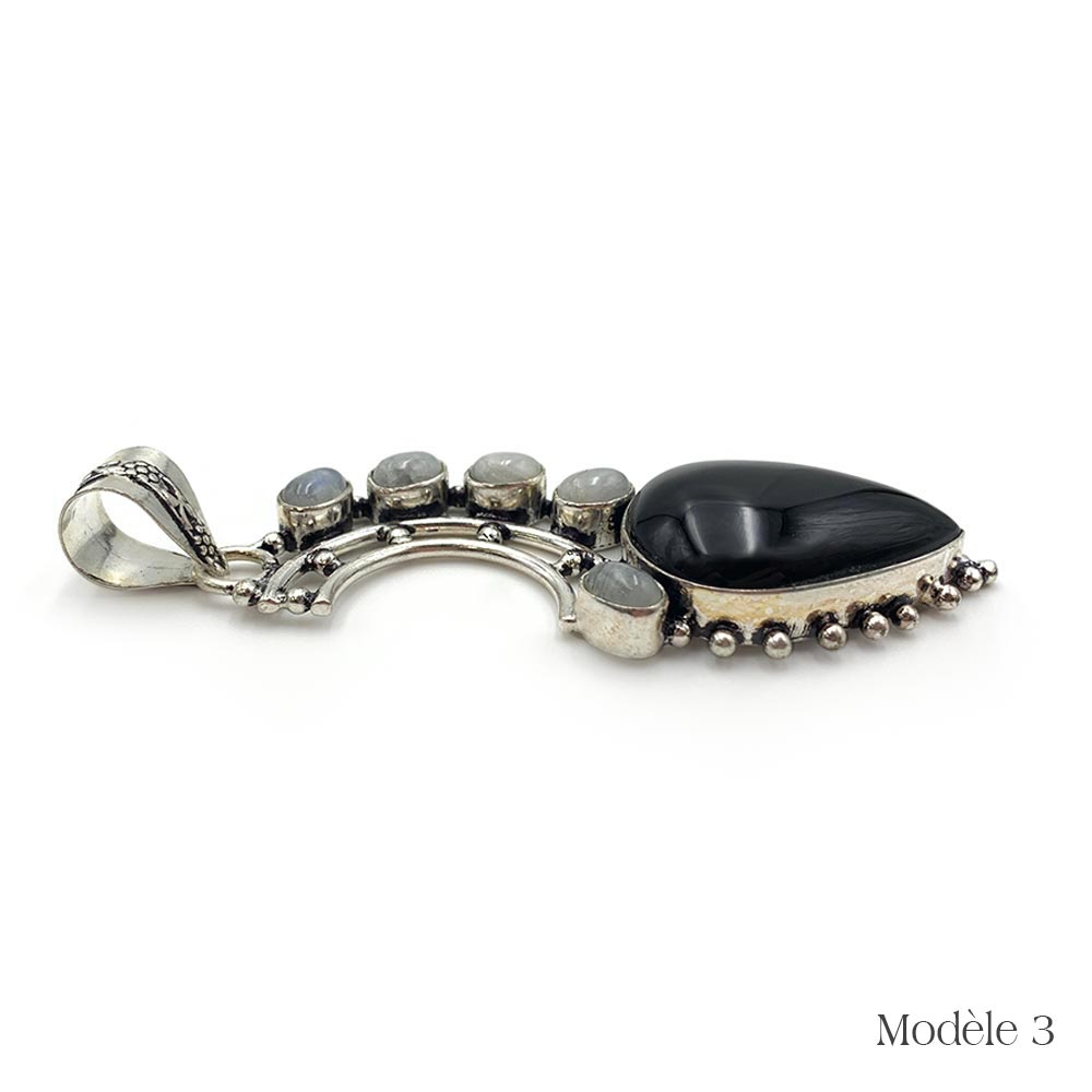 Pendentif Onyx Noir Profond – Élégance et Protection