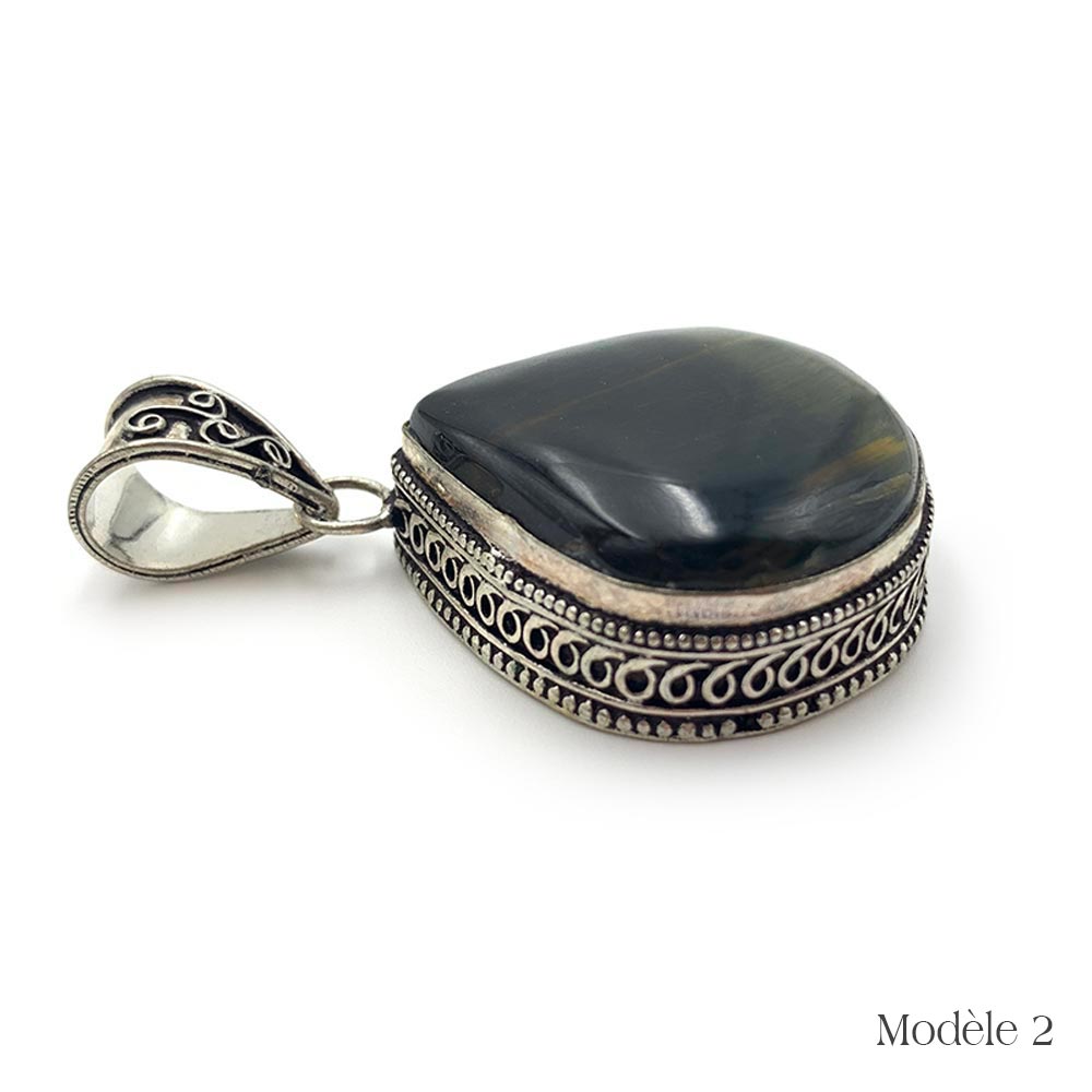 Pendentifs Œil-Faucon – Clairvoyance et Protection
