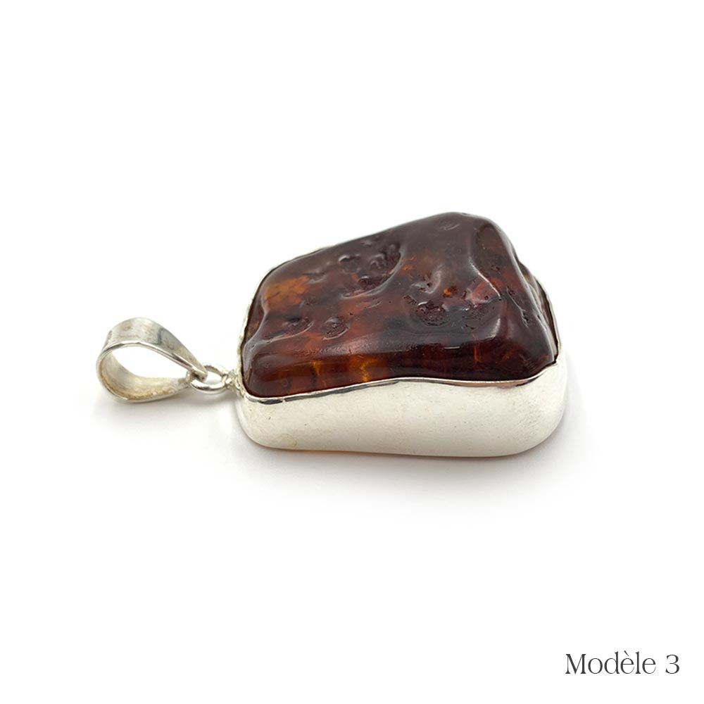Pendentif en Ambre cerclé en Argent Massif 925/1000