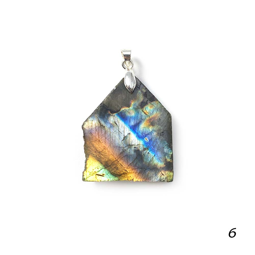 Pendentif Labradorite Bleue ou Spectrolite semi-polie