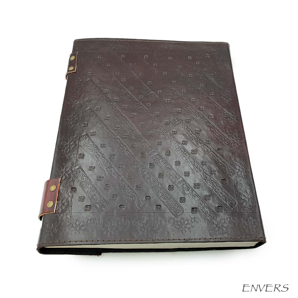 Grimoire en Cuir - Pentacle et Dragon