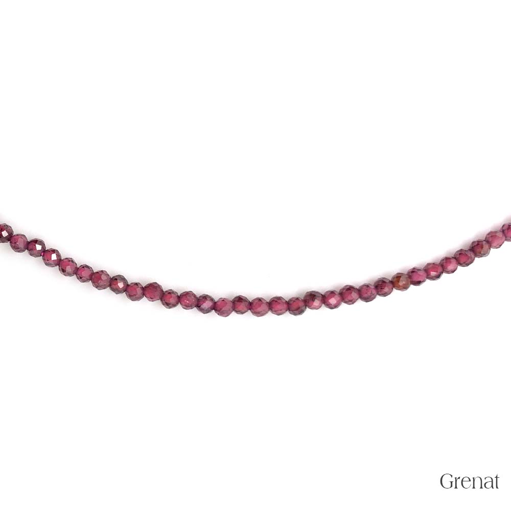 Collier de Perles Facettées en Grenat