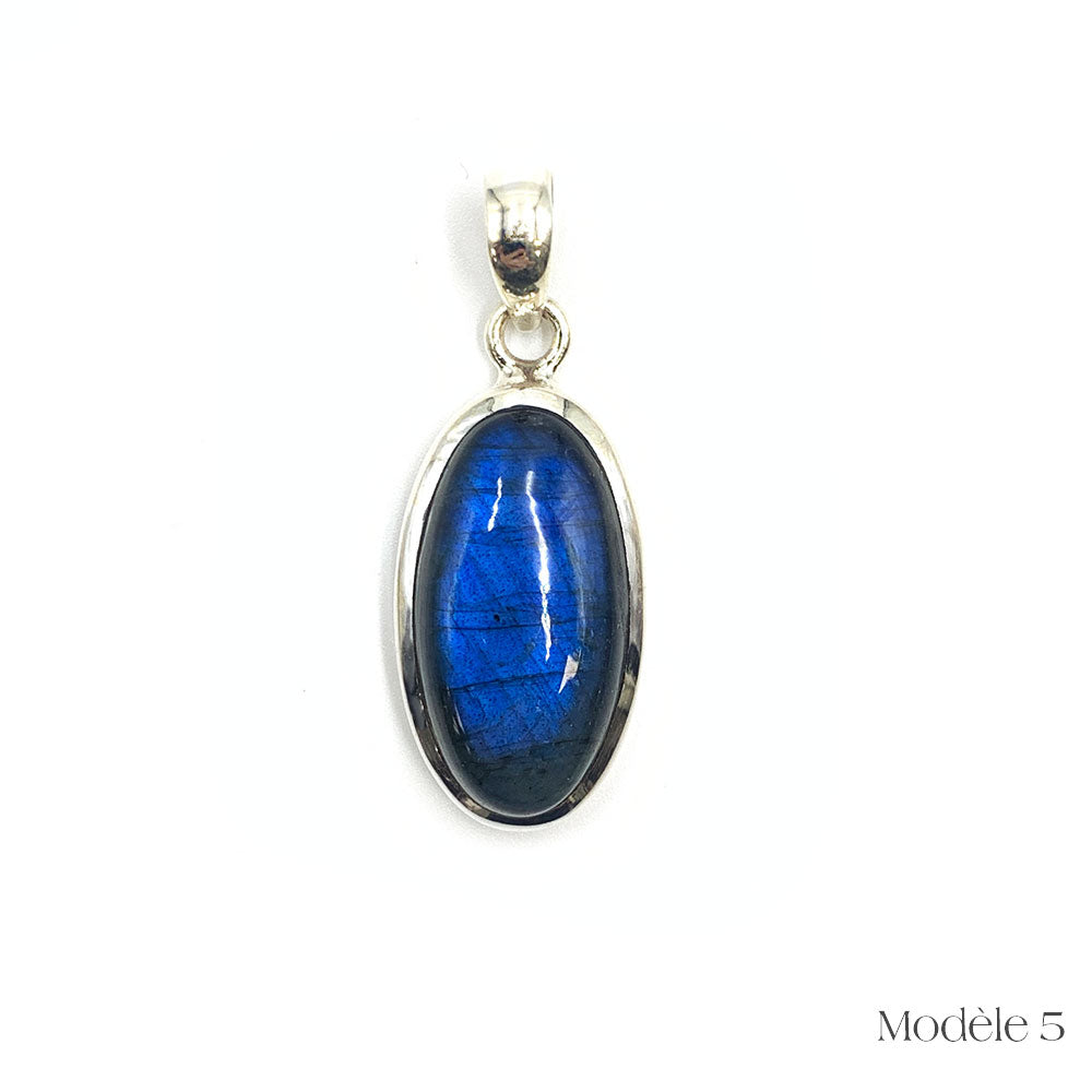 Pendentif Labradorite Bleue cerclé en Argent Massif