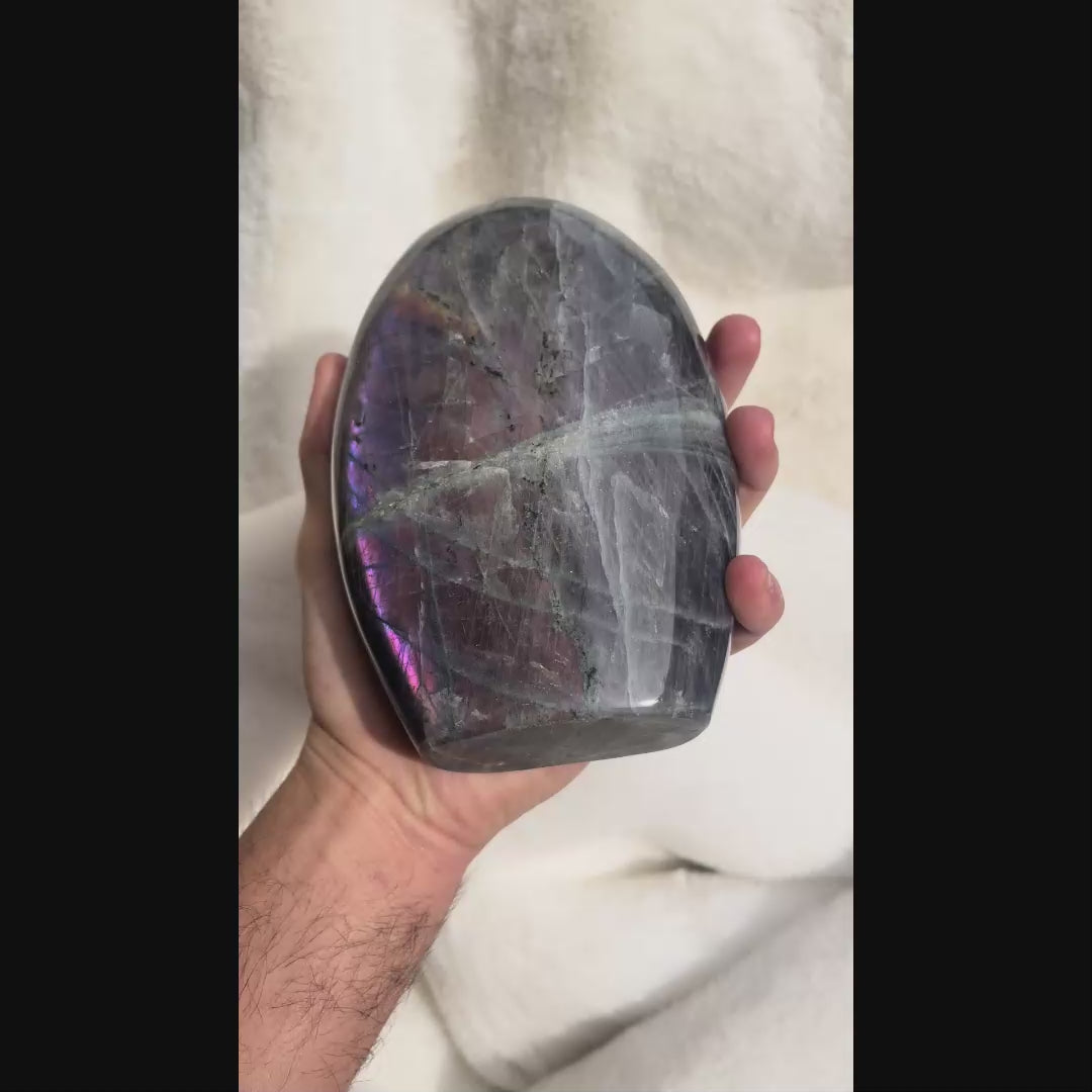 Labradorite Violette / Rose Forme Libre de Qualité Extra