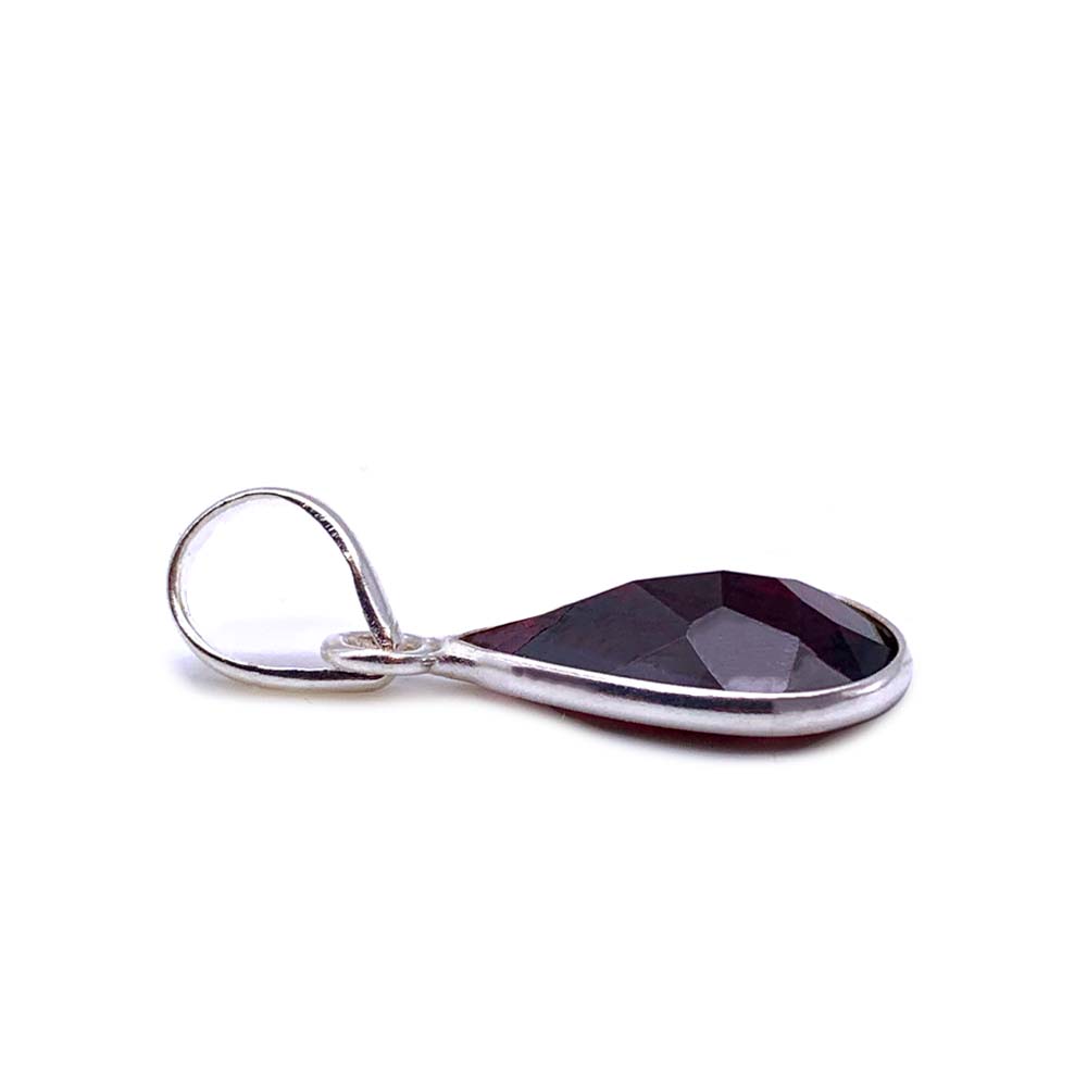 Pendentif Grenat cabochon et facetté en Argent