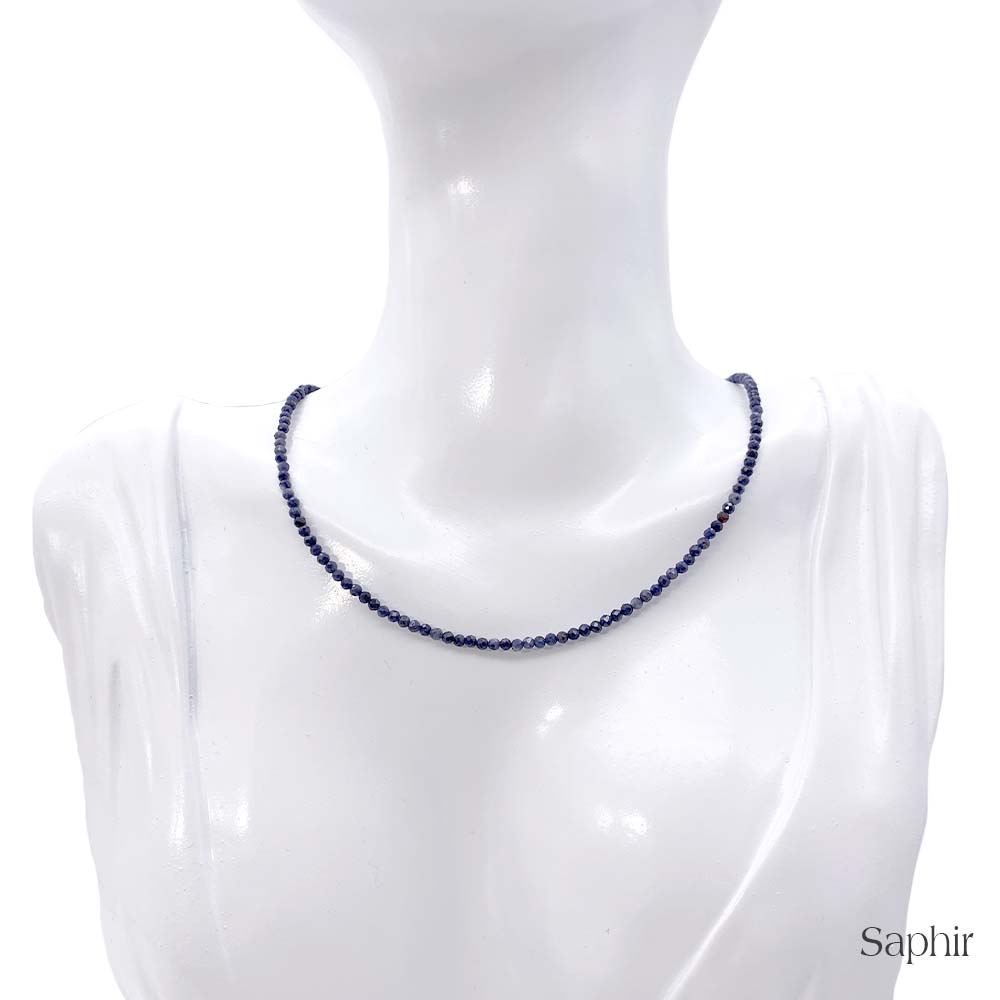 Collier de Perles Facettées en Saphir Bleu