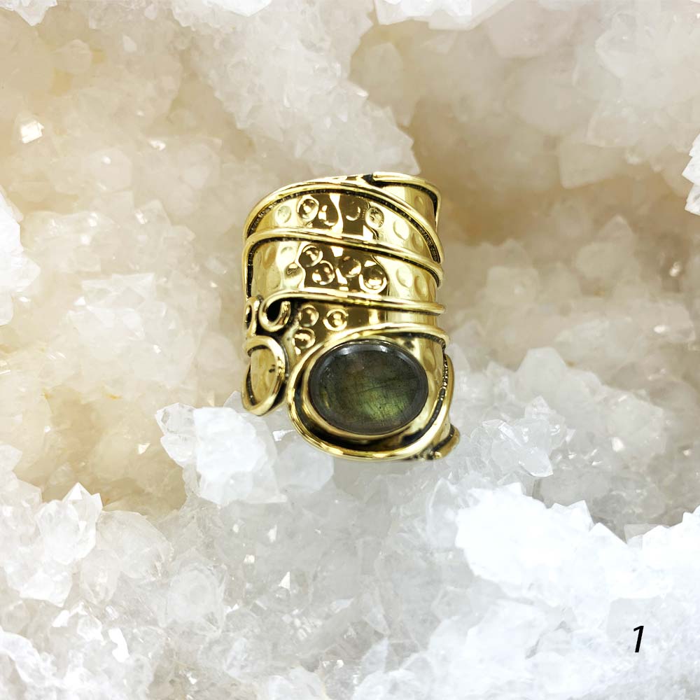 Bague Ethnique en Laiton et Pierre Naturelle