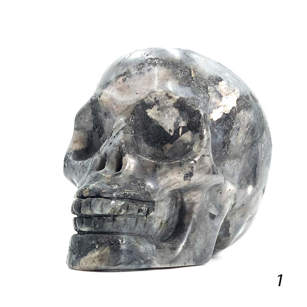 Crâne en Larvikite